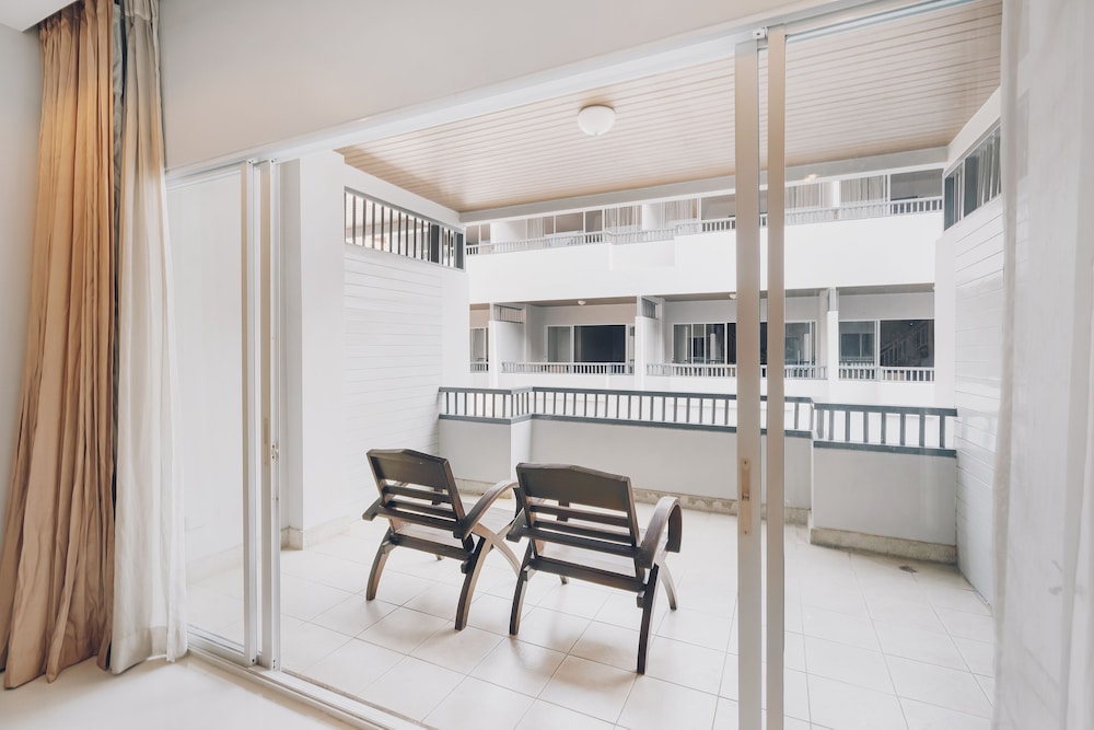 Chateau Dale Boutique Residence 15/24