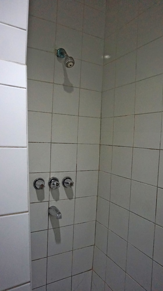 Halina Hotel Avenida 7/10