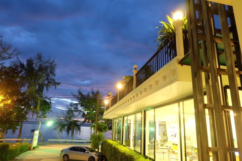 White Sand Halal House Krabi 1/29
