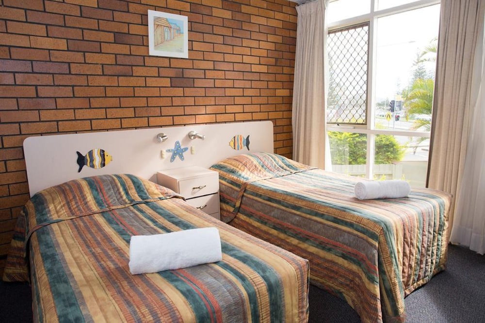 NORTHPOINT HOLIDAY APARTMENTS 16/61