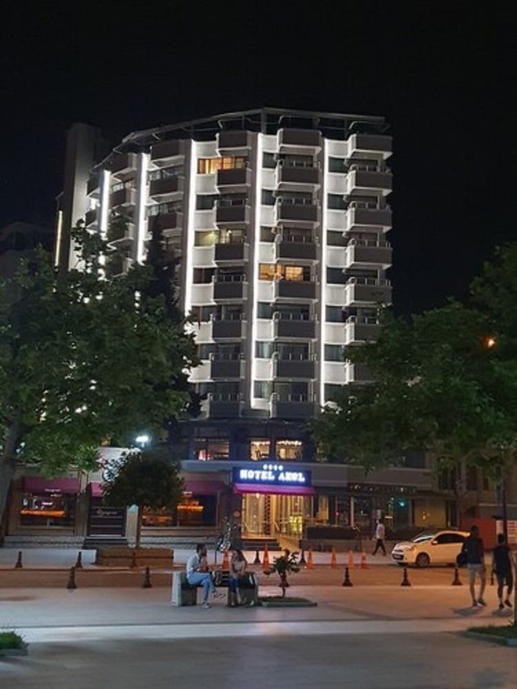 Akol Hotel 2/50