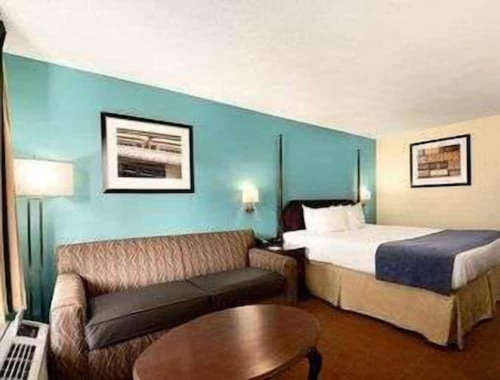 Baymont by Wyndham Florence, SC 9/23