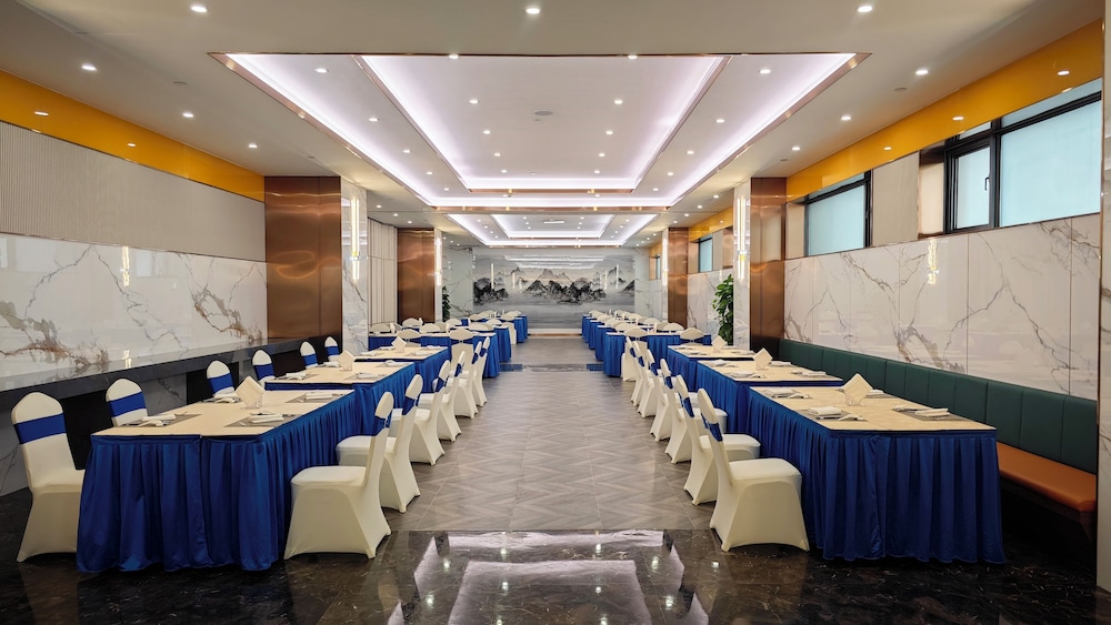 Hangzhou Haiwaihai Holiday Hotel (ex. Holiday Inn Express Grand Canal) 47/50