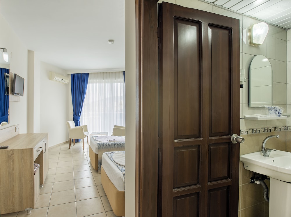 Kleopatra Arsi Hotel 20/78