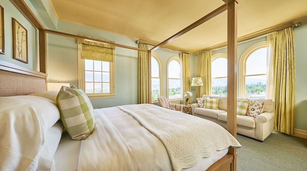 Ashland Springs Hotel 30/62