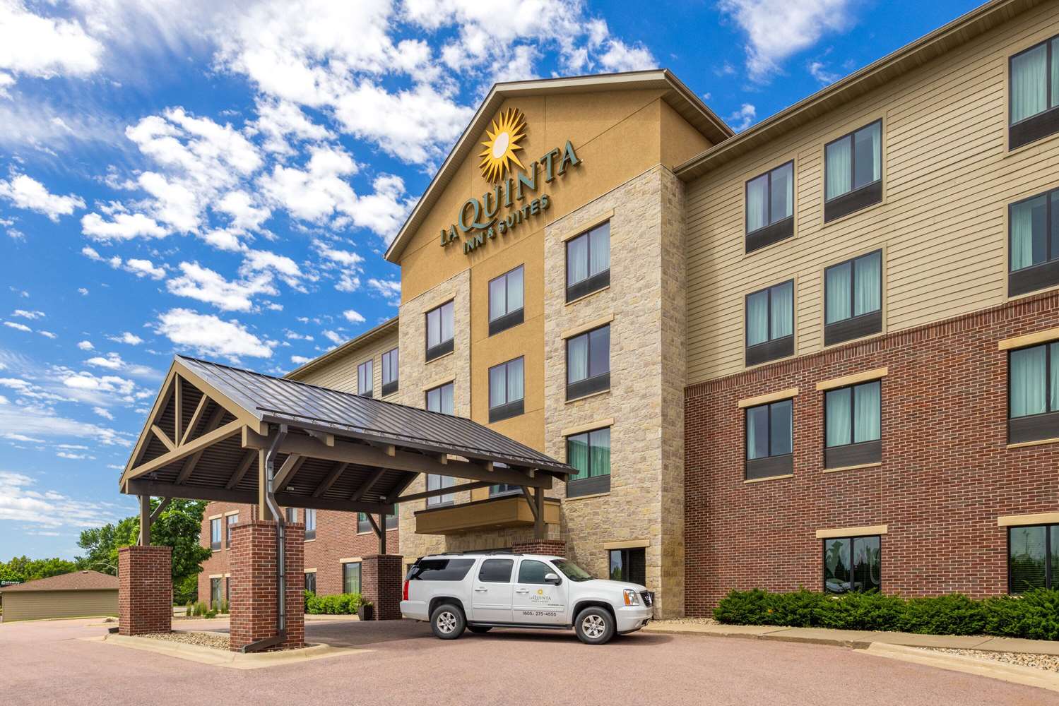 La Quinta Inn Suites By Wyndham Sioux Falls 50/55