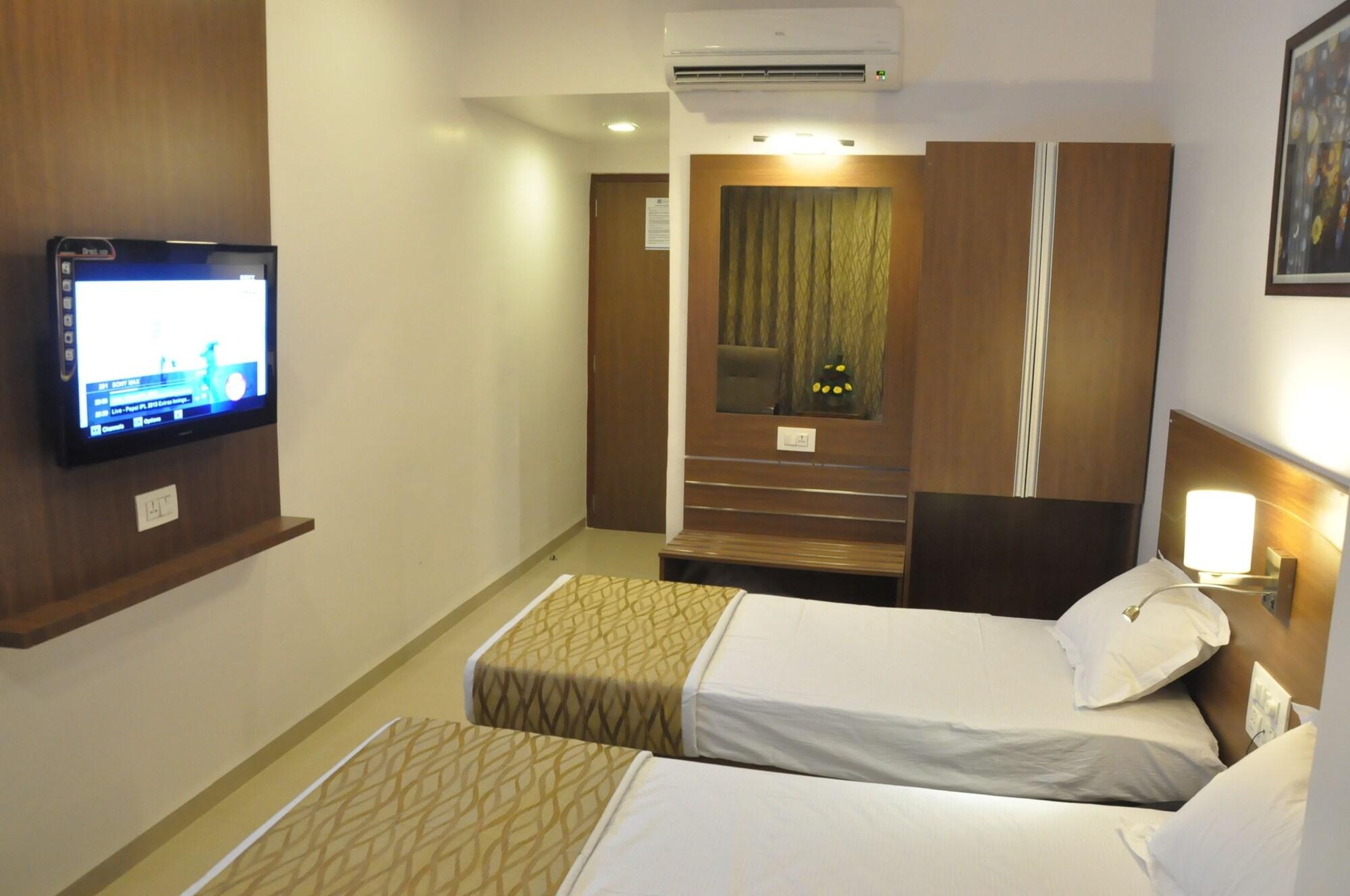 HOTEL KALYAN FATEHGUNJ 4/15
