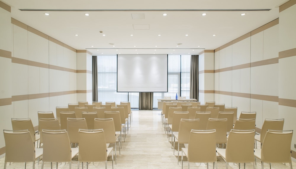Nh Sevilla Plaza De Armas Hotel 38/50