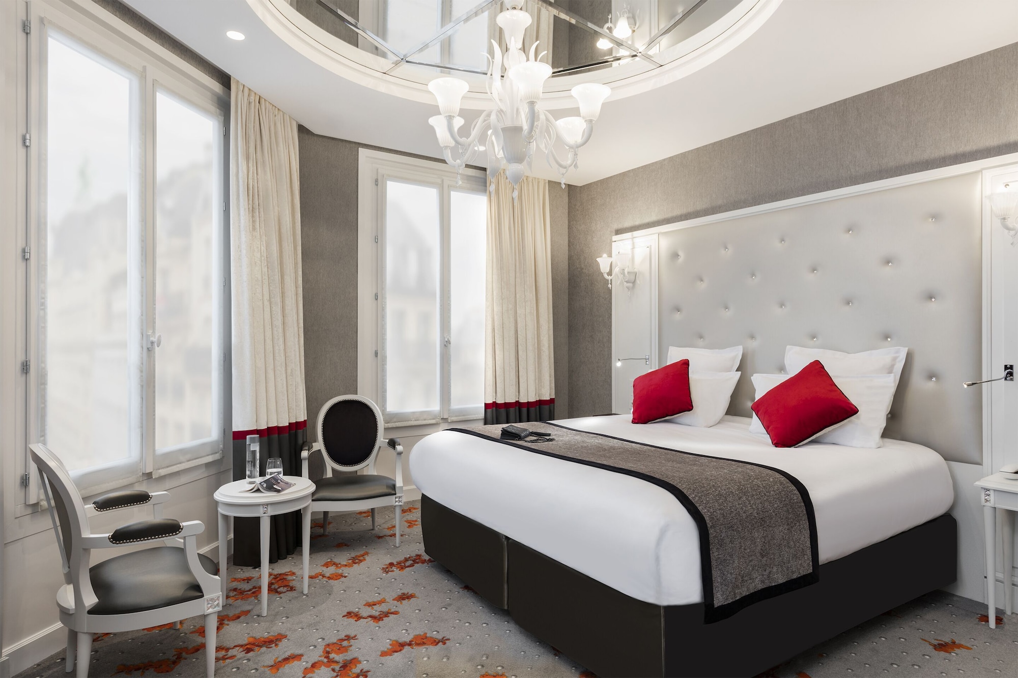 JUNIOR SUITE, KING BED