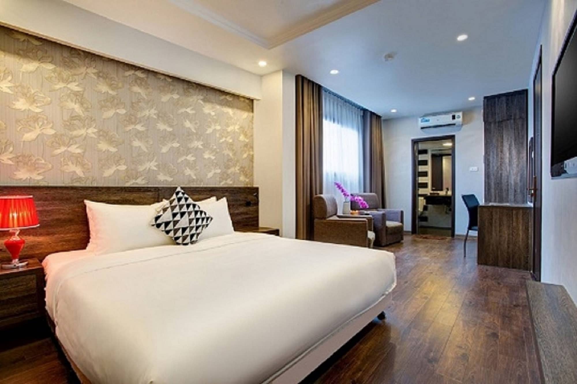 SUPERIOR, DOUBLE BED