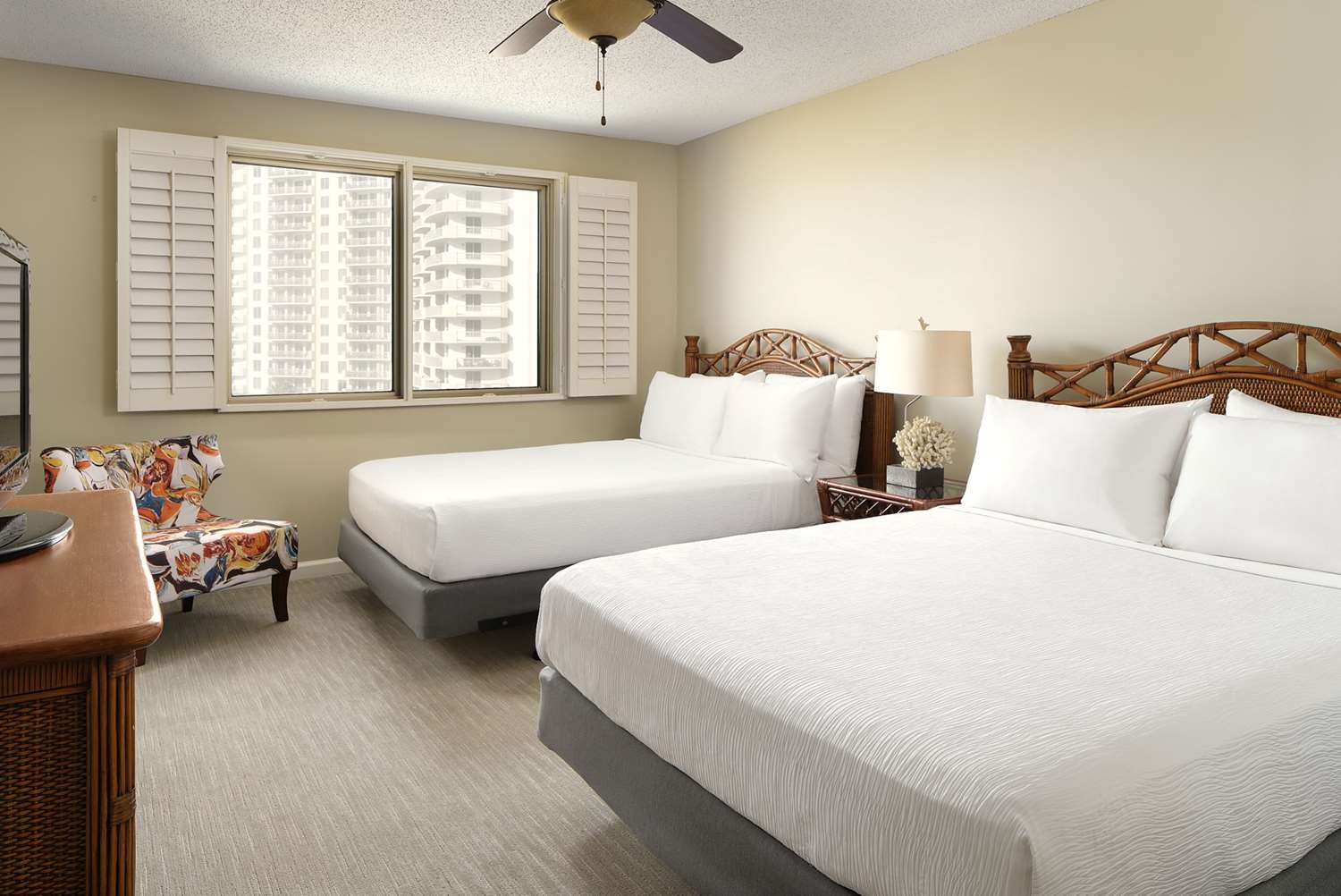 2 Bedrooms, Condo, Bright, Ocean Front