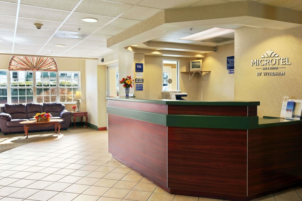 Microtel Inn & Suites by Wyndham Rock Hill/Charlotte Area 6/46