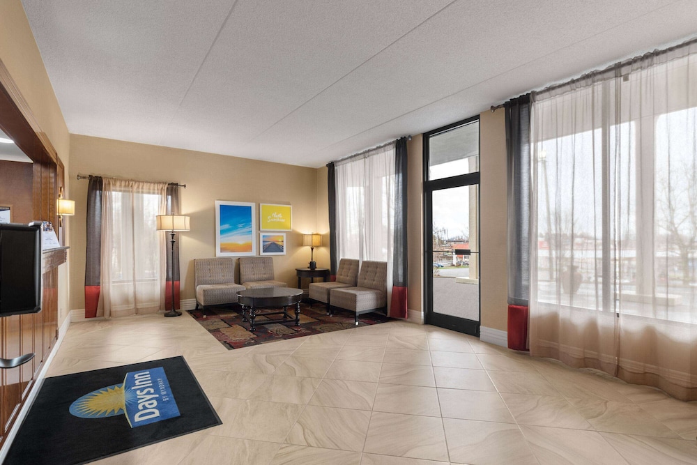 Days Inn by Wyndham Columbia Kentucky 36/52