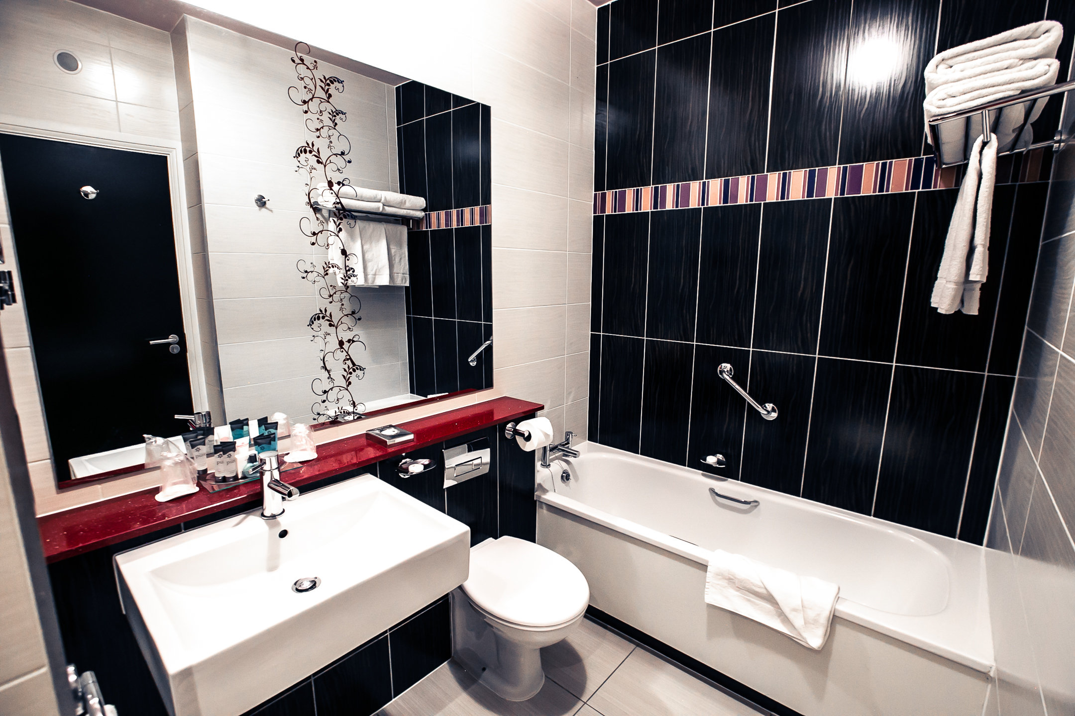 CROWNE PLAZA BLANCHARDSTOWN 71/76
