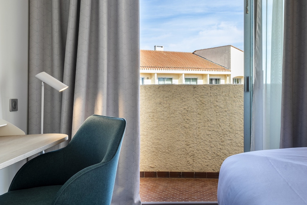 Holiday Inn Perpignan 32/75
