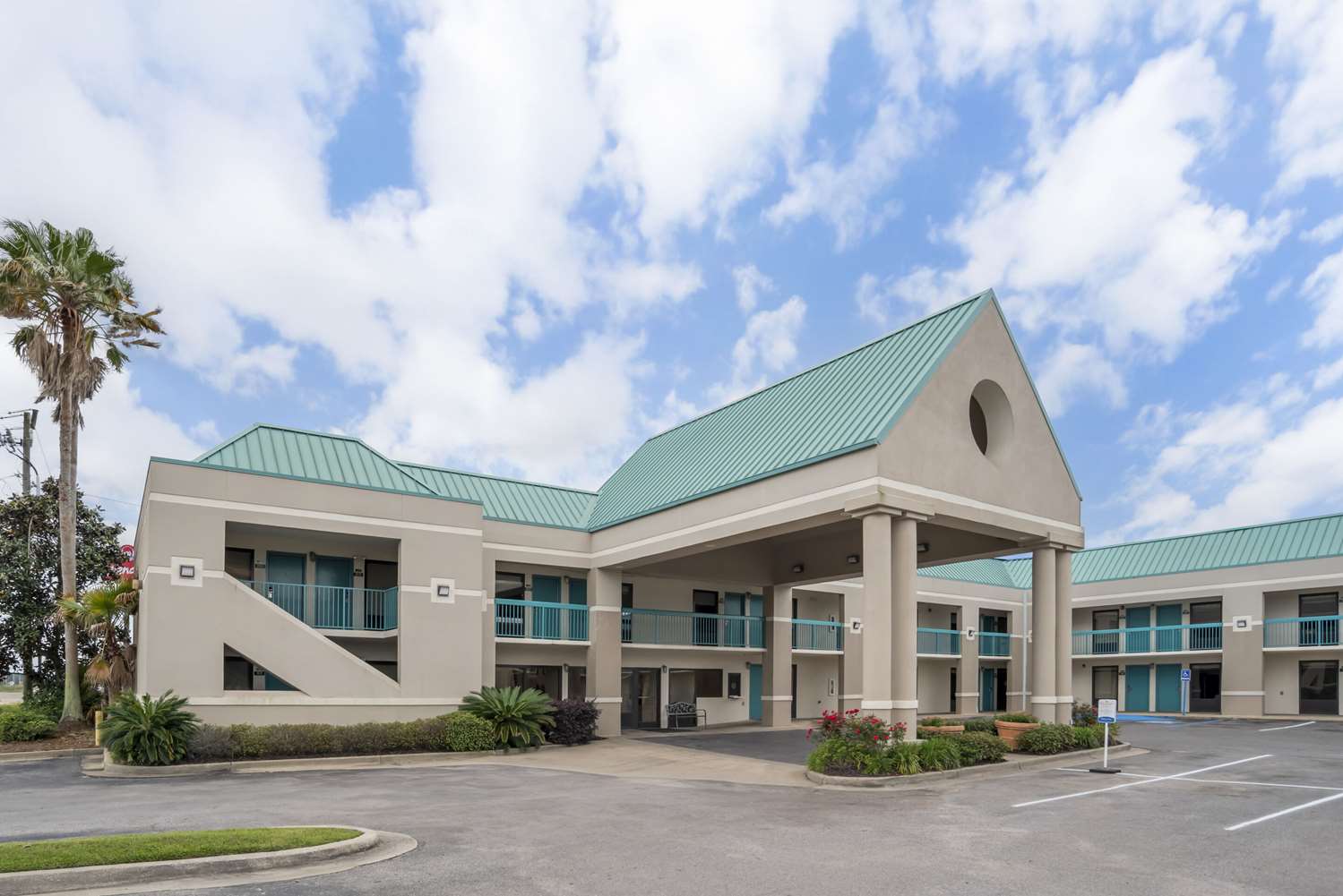 Econo Lodge Moss Point - Pascagoula 3/29