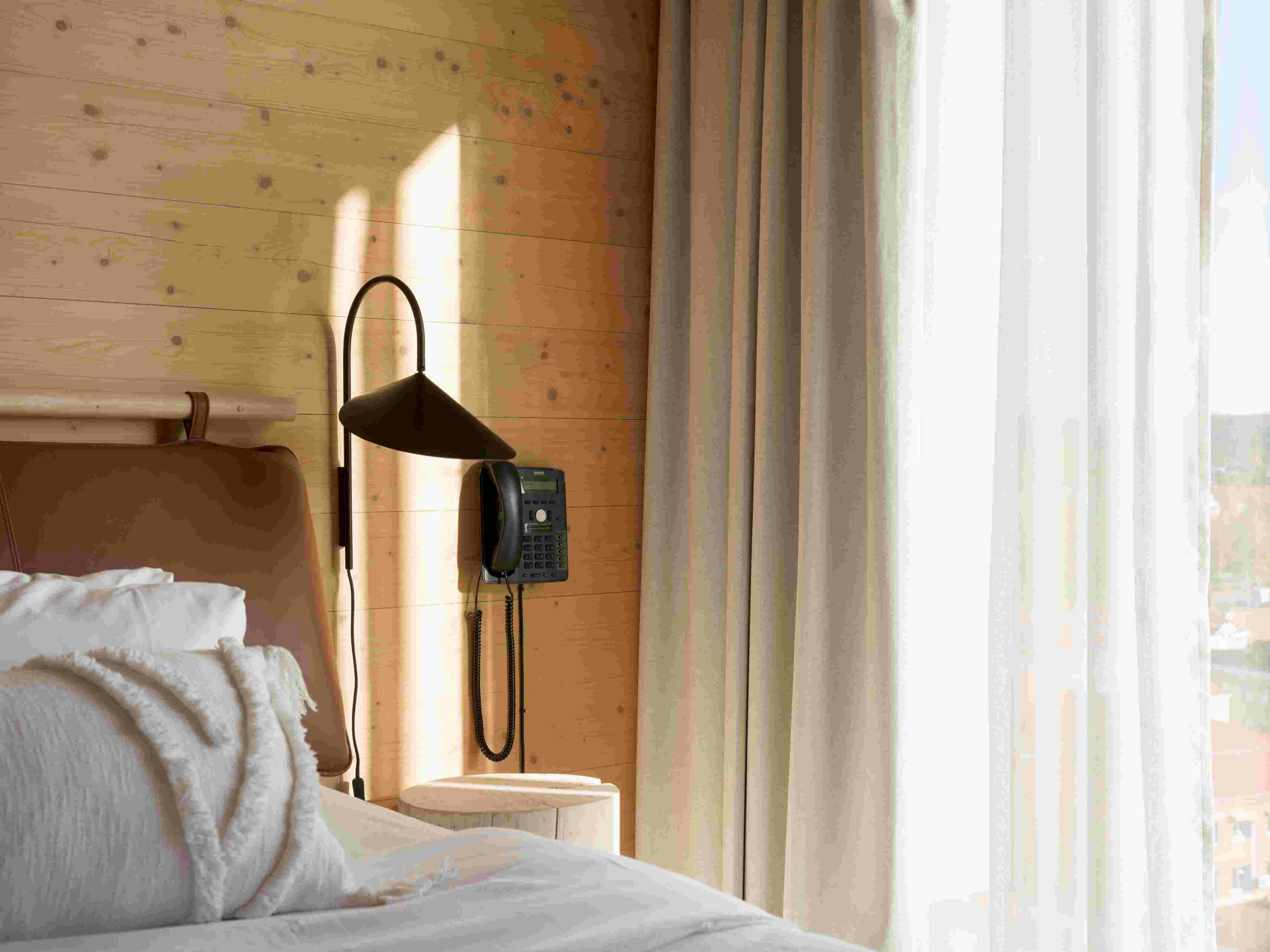 The Wood Hotel by Elite 45/53