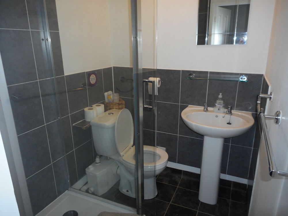George Hotel B B 45/46