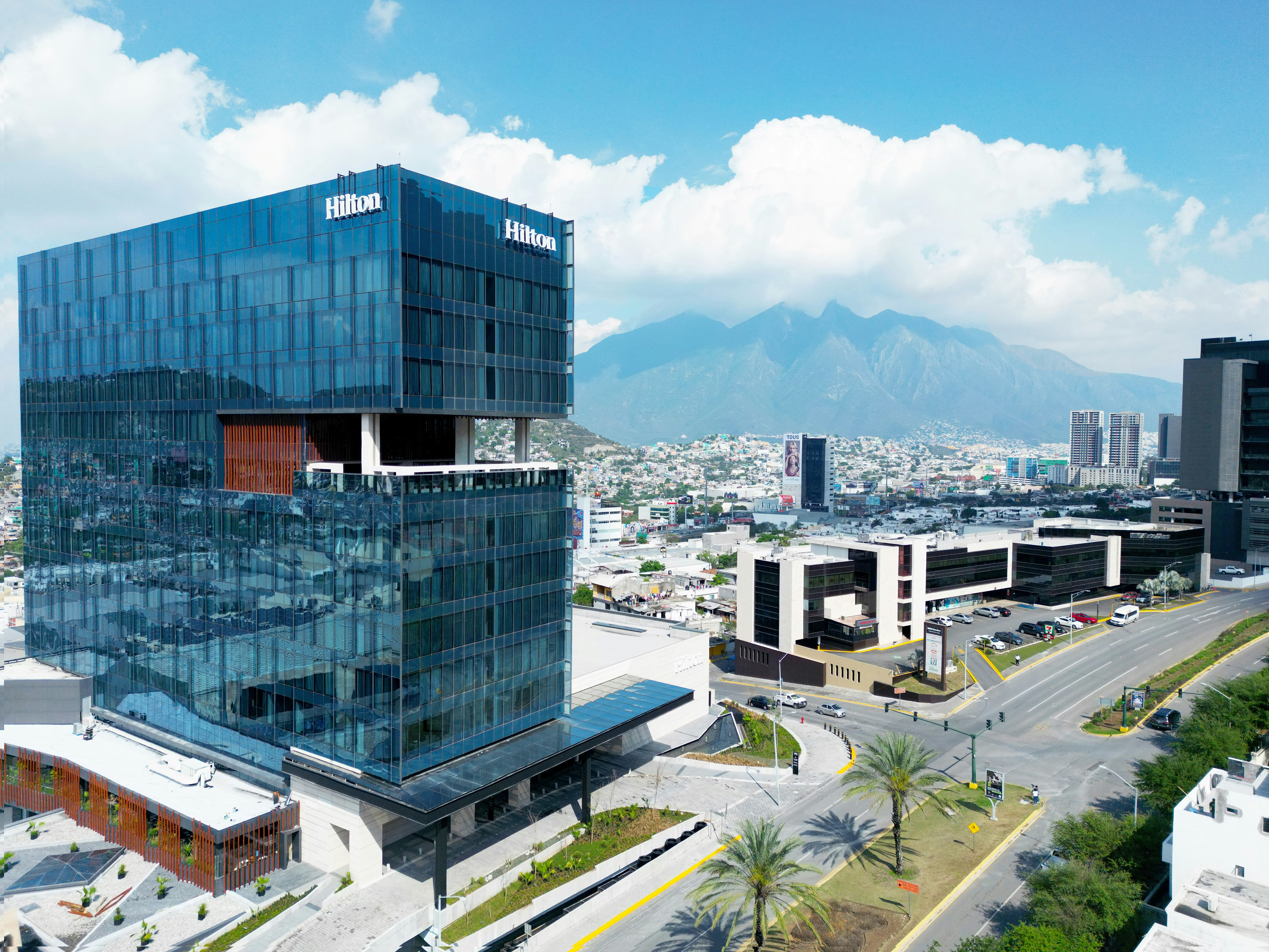 Hilton Monterrey 3/69