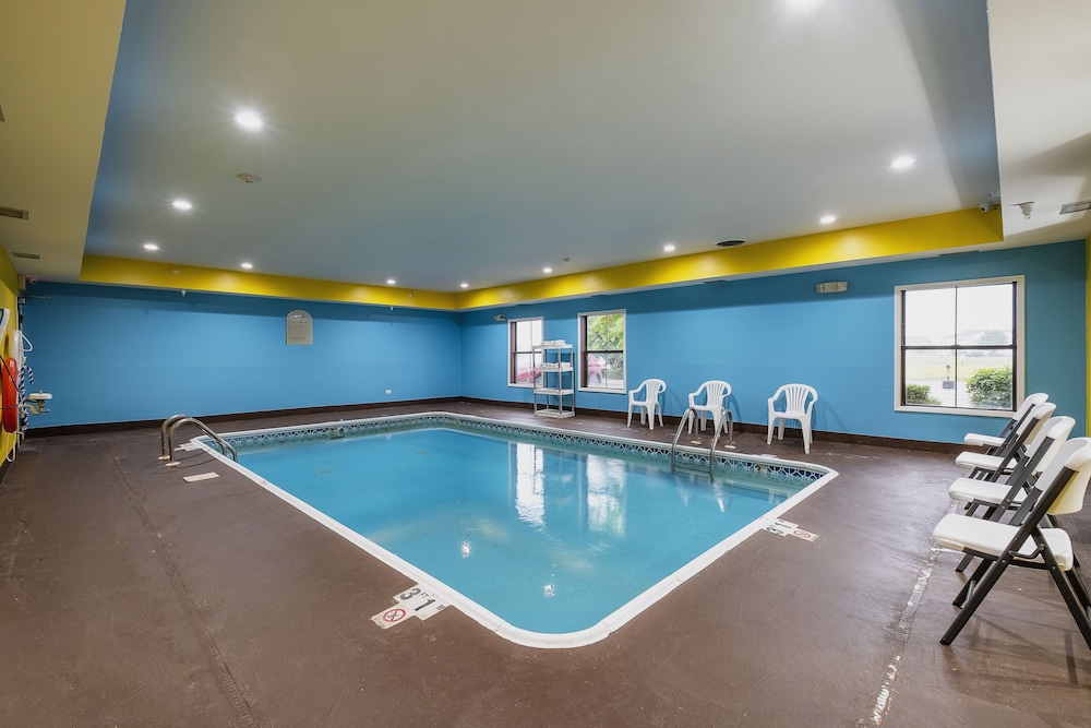 Econo Lodge Inn & Suites Monee 1/59