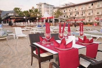 Delfino Boutique Apart Hotel 49/58