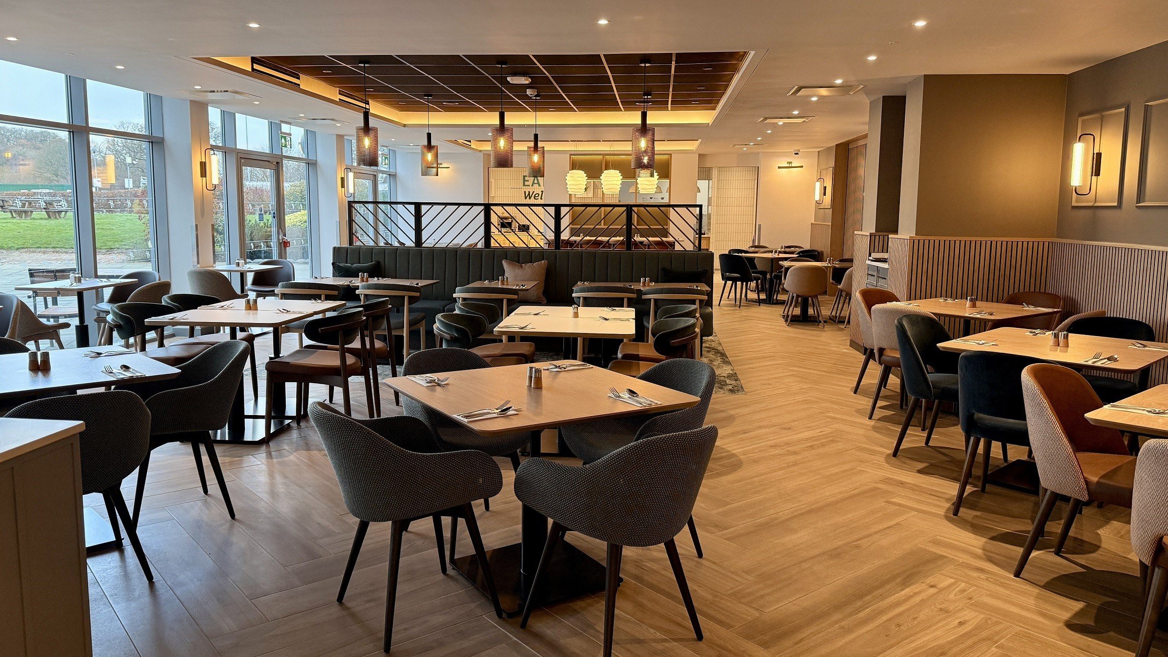 London Luton Vale Hotel 28/37