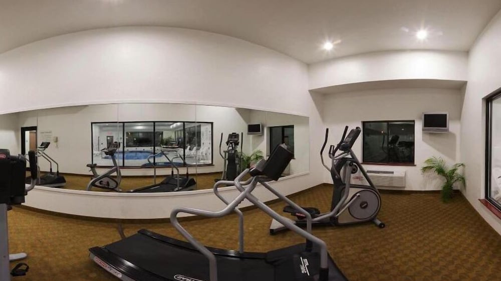 Holiday Inn Express Hotel Suites Elkins 33/60