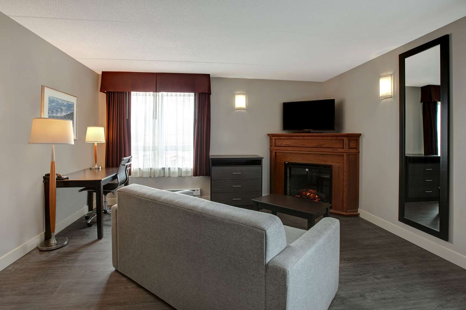 Days Inn & Suites By Wyndham Collingwood 24/38