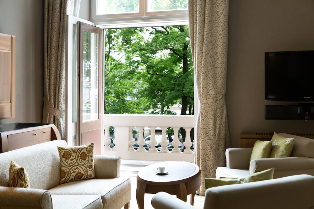 The Ritz Carlton Vienna 36/58
