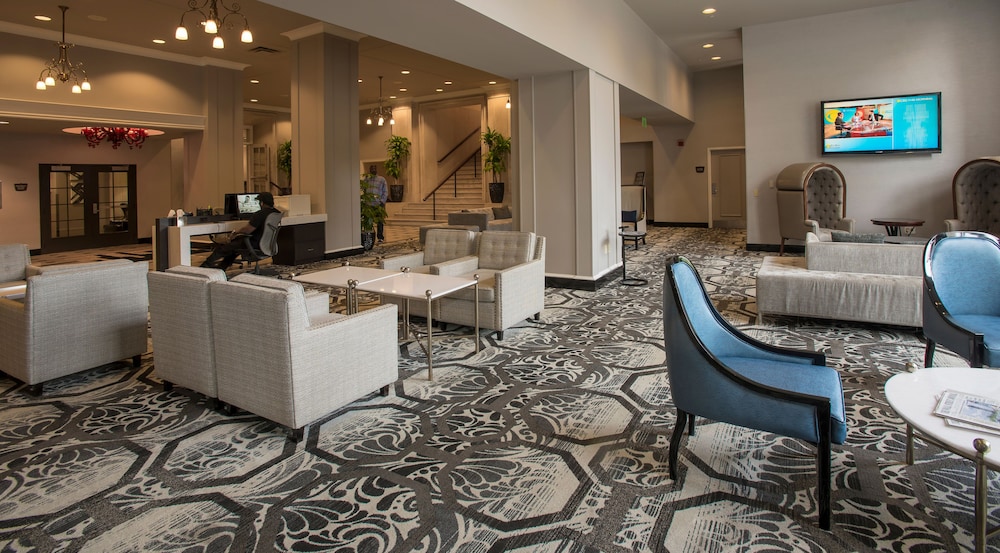 DoubleTree Suites by Hilton Detroit Downtown - Fort Shelby 37/59