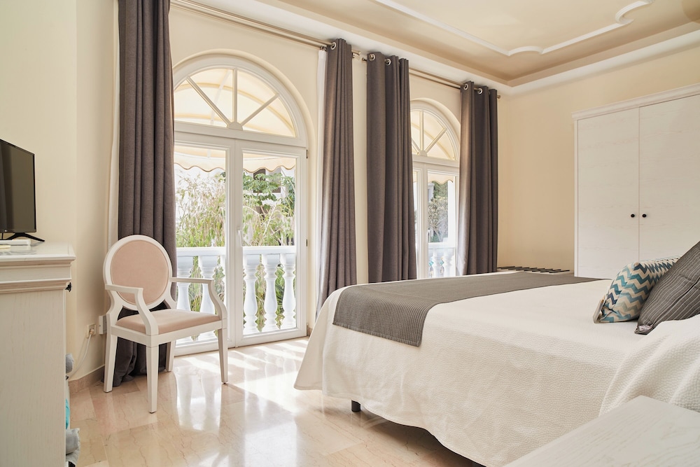 Family, 2 Queen Beds