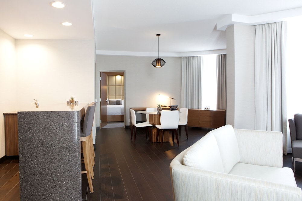 Grey Eagle Resort 59/80