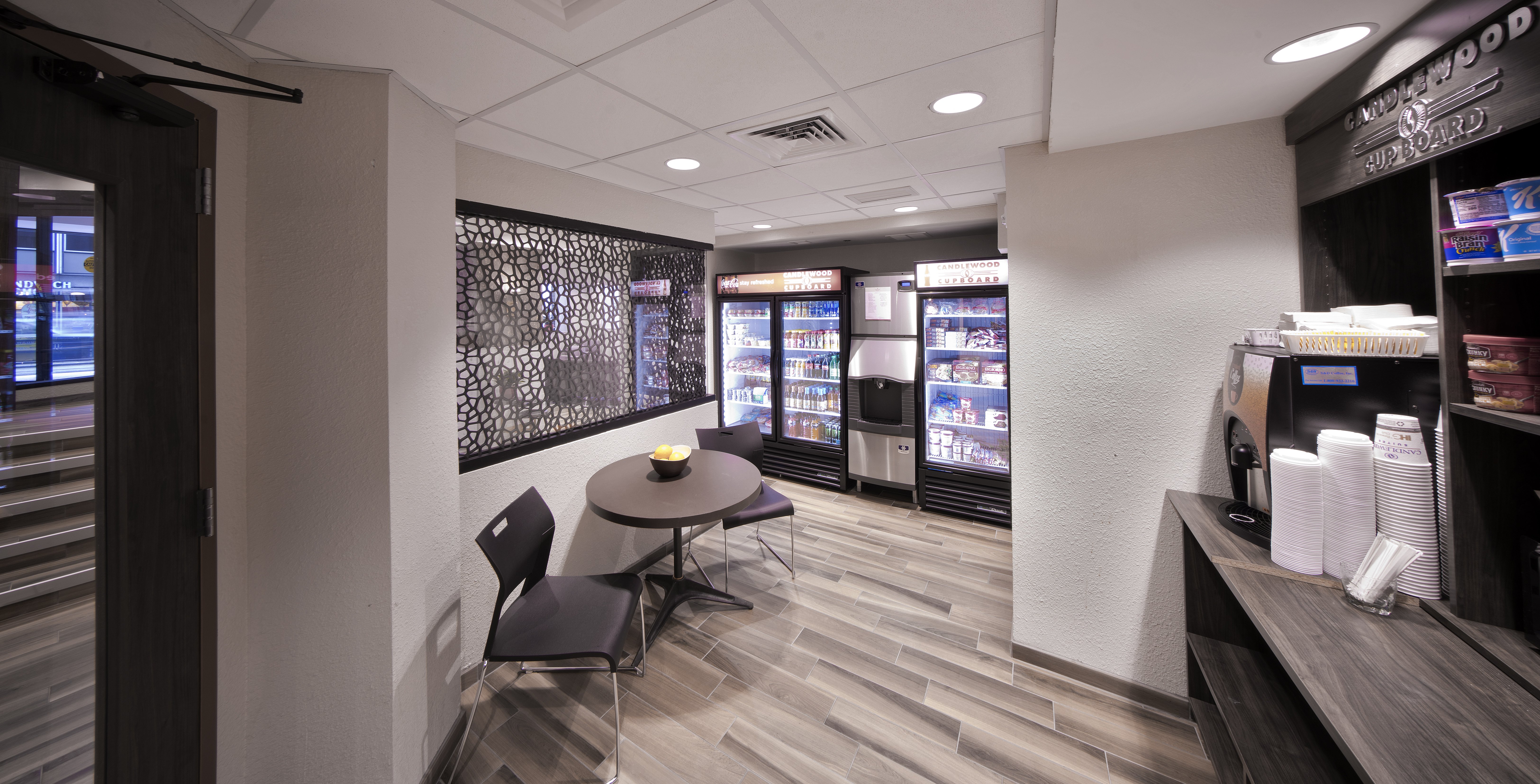 Candlewood Suites Baltimore - Inner Harbor 25/43