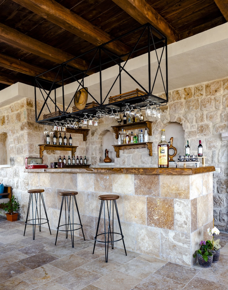 Megaron Cave Hotel 27/46