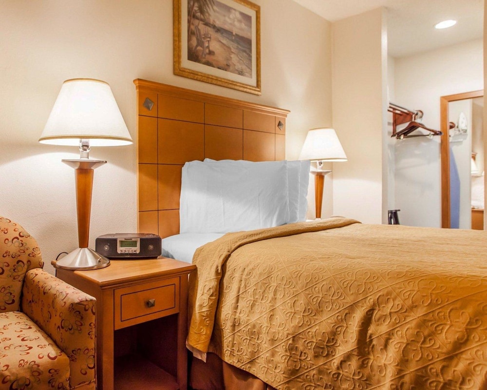 Rodeway Inn Point Pleasant Beach 20/36