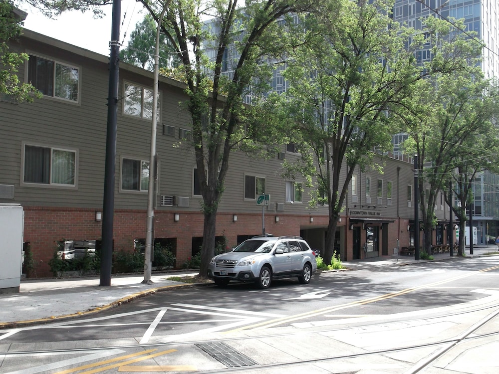Downtown Value Inn 24/37