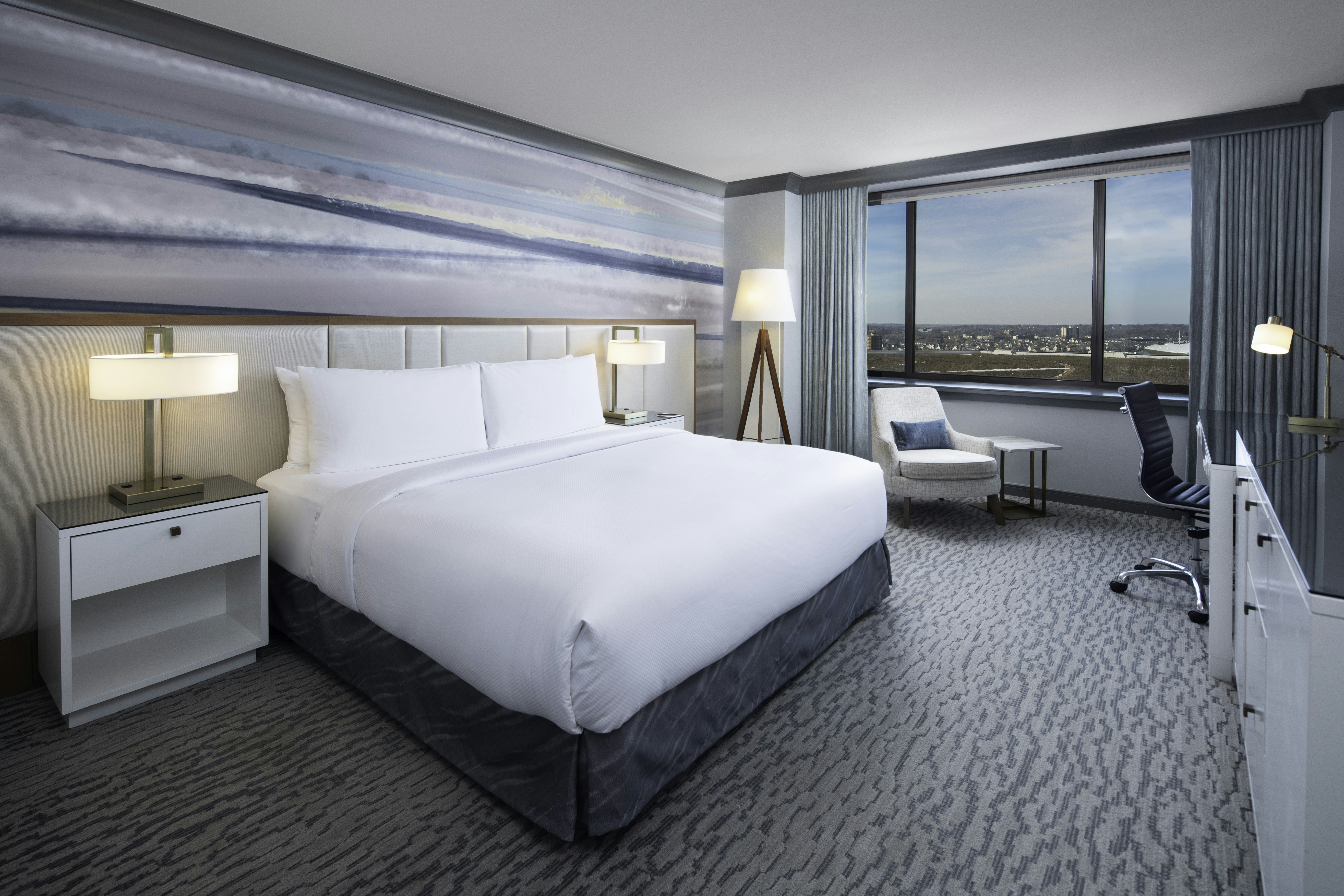 The Lofton Hotel Minneapolis, Tapestry Collection by Hilton 21/80
