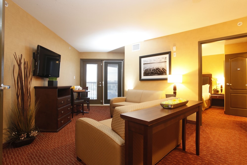 Pomeroy Hotel And Conference Centre Fort St John 27/54