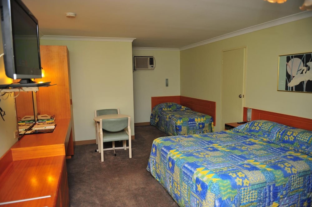 MILDURA PLAZA MOTOR INN 12/27