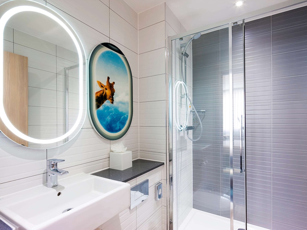 ibis Styles London Heathrow Airport 26/72