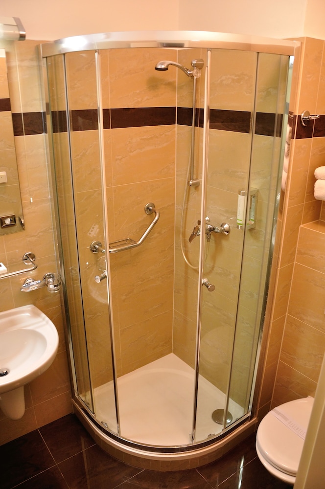 Certovka Hotel 50/50