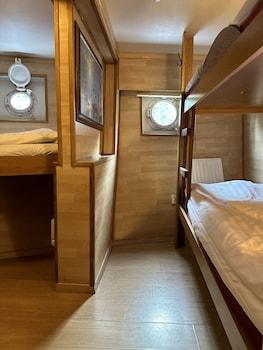 Economy, Cabin, Triple, Shared Bathroom