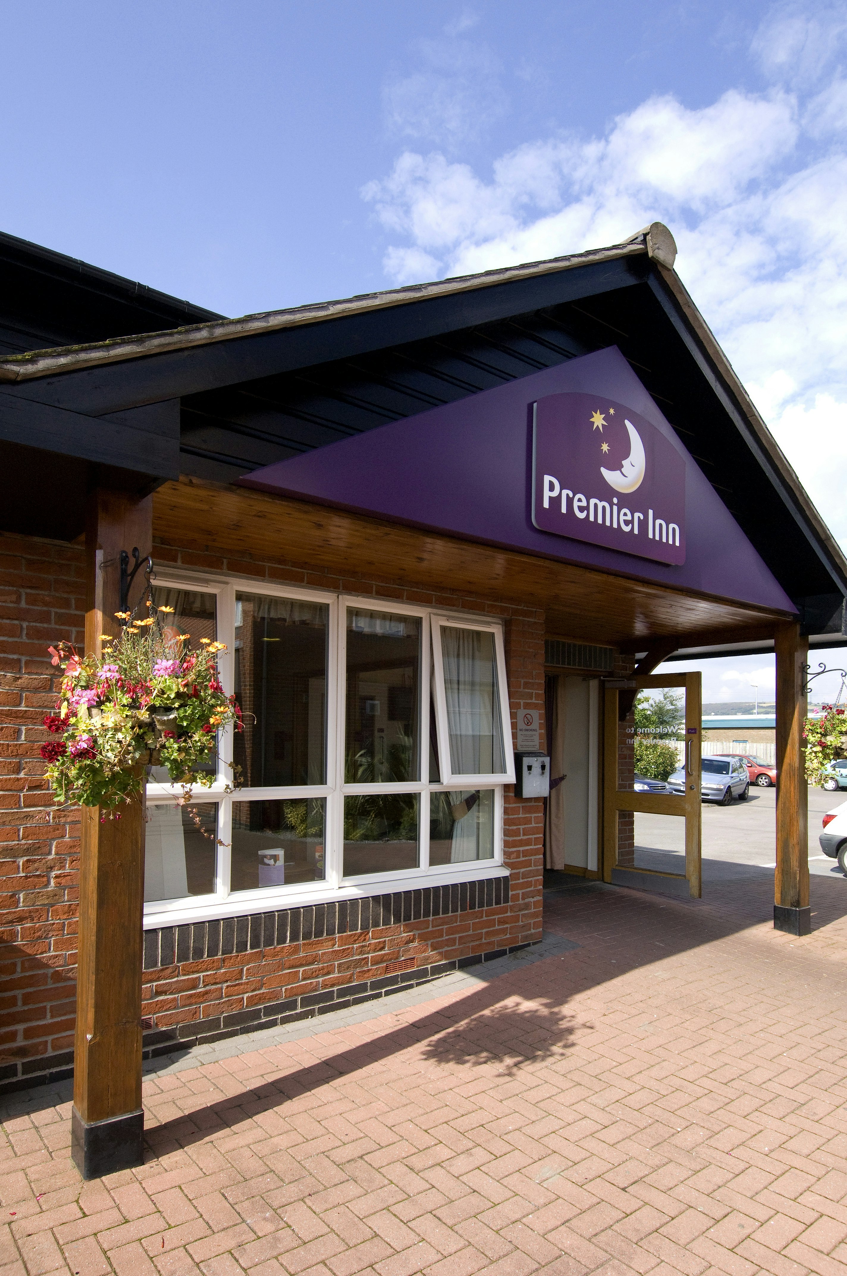 Premier Inn Swansea North in SWANSEA - UK