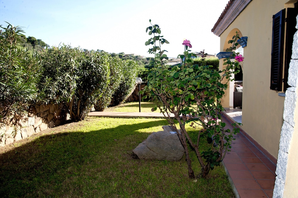 Residence Oasi Blu Apartments 68/72