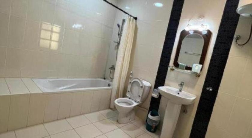 Sovereign Hotel 35/39