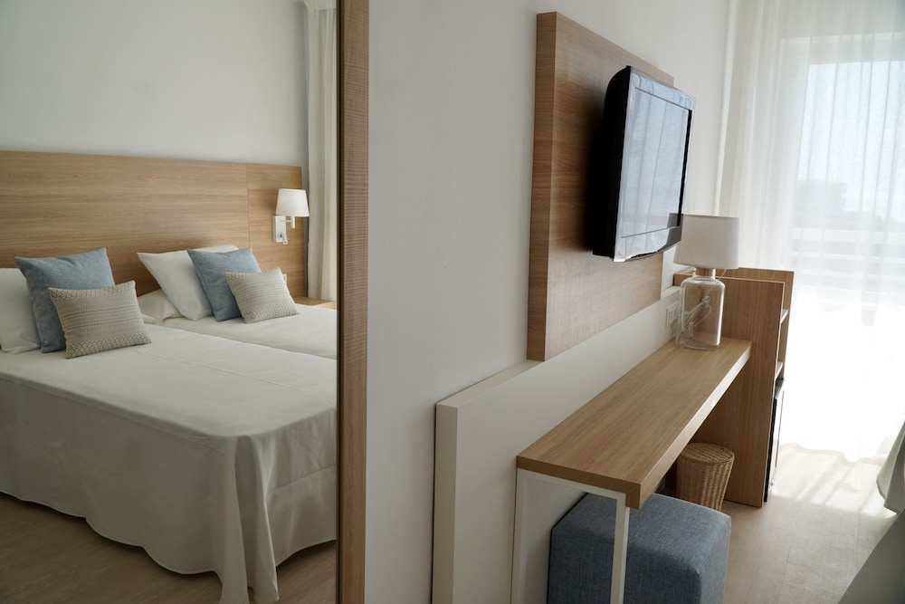 Hotel Cala Font 15/41