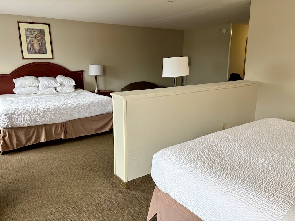 Days Inn & Suites by Wyndham Laurel Near Fort Meade 17/37