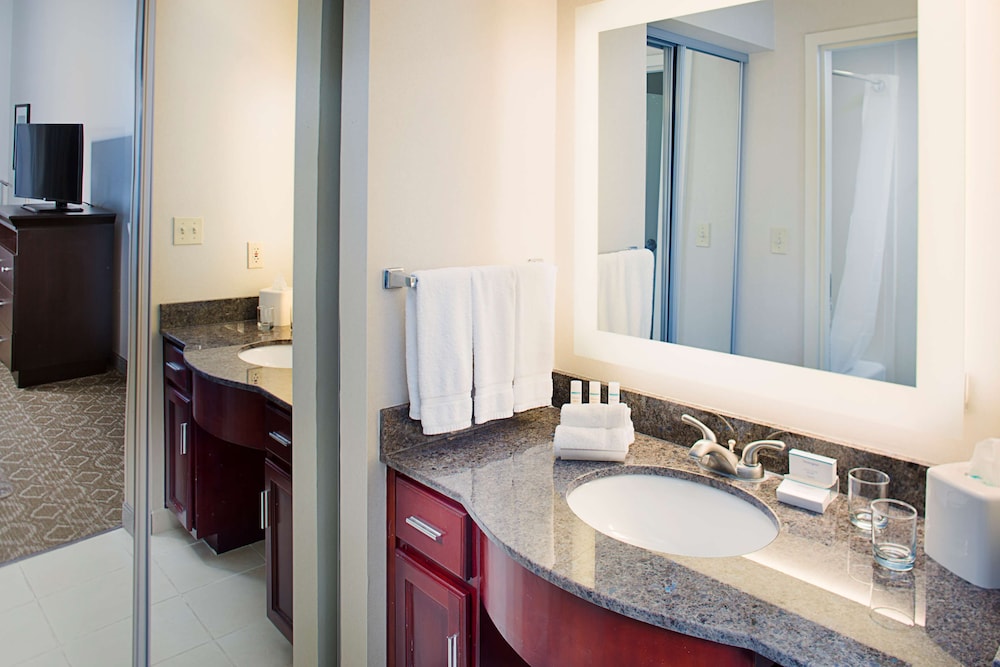 Homewood Suites by Hilton Lancaster 12/56
