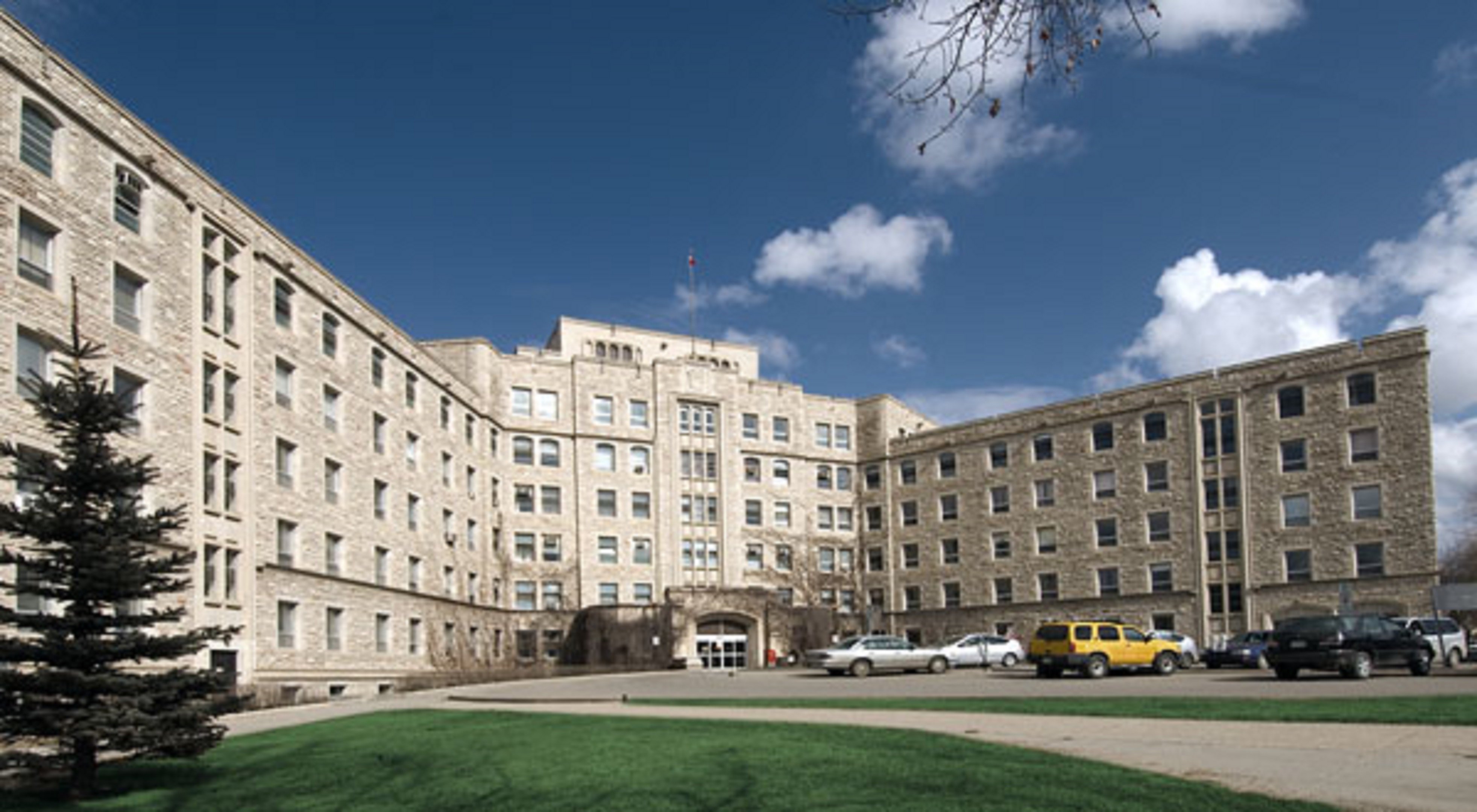 Holiday Inn Express Suites Saskatoon East University 69/78
