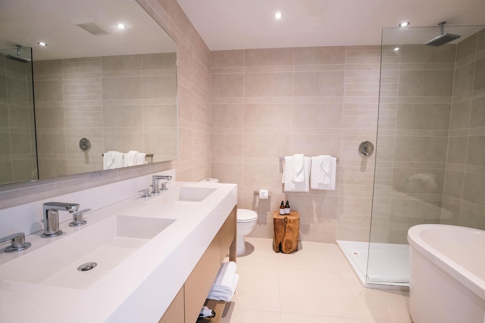Studio, Suite, King Bed, Ocean Front، Hodges Bay Resort & Spa, an HQ Luxury Resort & Residences 10/10